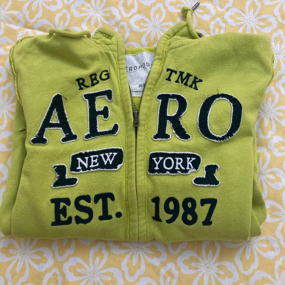 Aeropostale green hoodie sweatshirt  - size M